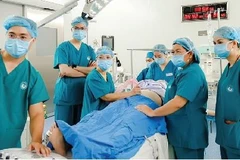 Vietnamese doctors perform successful in-utero intervention for Singaporean mother
