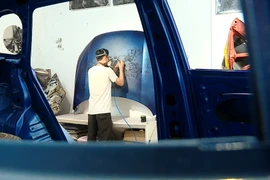 Art on a bonnet: Hyperrealism meets heritage